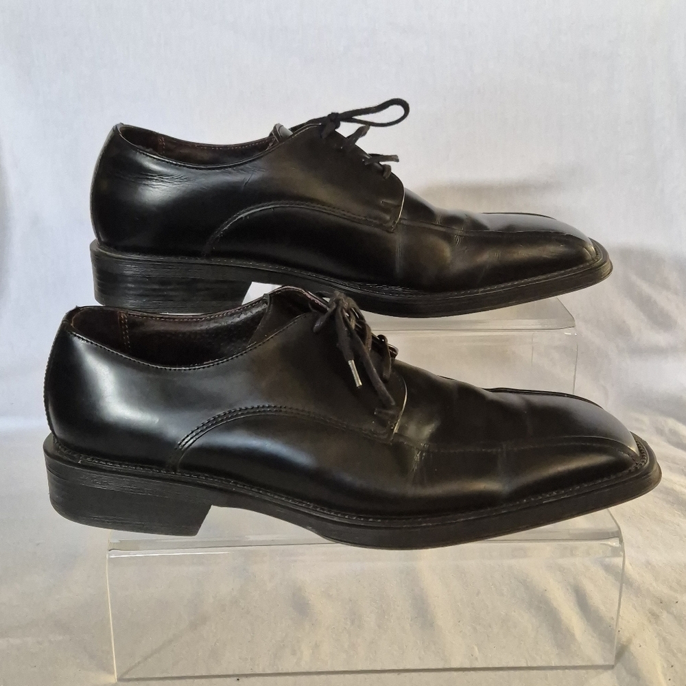 Kenneth Cole Reaction Elegant Black Leather Oxford Shoes.Size 10 US